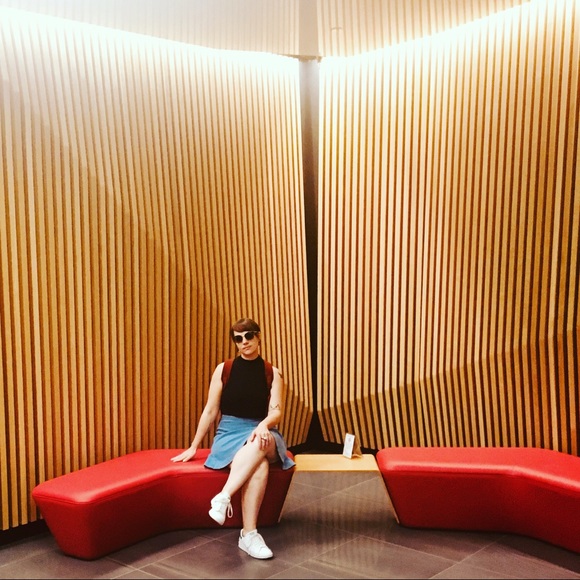 Meet your Posher, Andrea - Picture 1 of 1